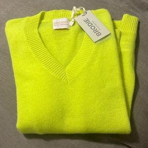 Brodie cashmere NWT XS Chartreuse neon yellow sweater